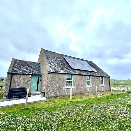 Modern Refurbished Church Nr Butt Of Lewis Beaches Port of Ness Eksteriør bilde
